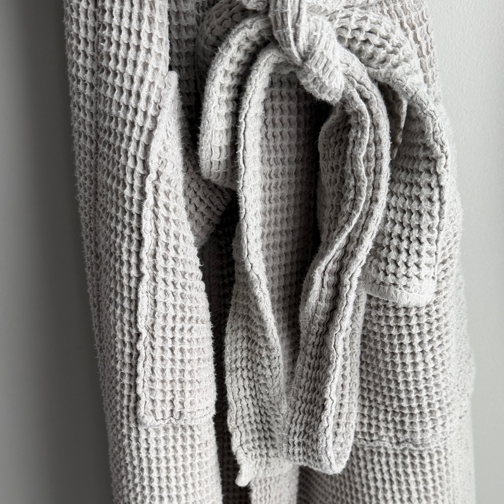 Coyuchi Textured Waffle Knit Garment in Light Gray - Picture 5 of 5